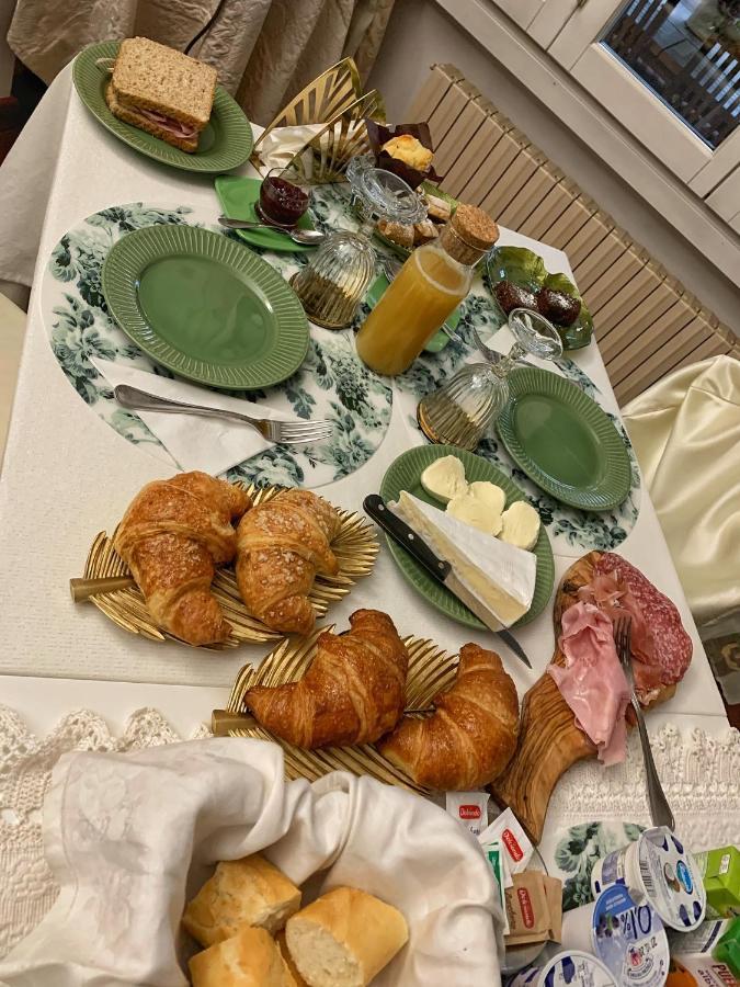 B&B Villa Tersius Трецано сул Навильо Екстериор снимка