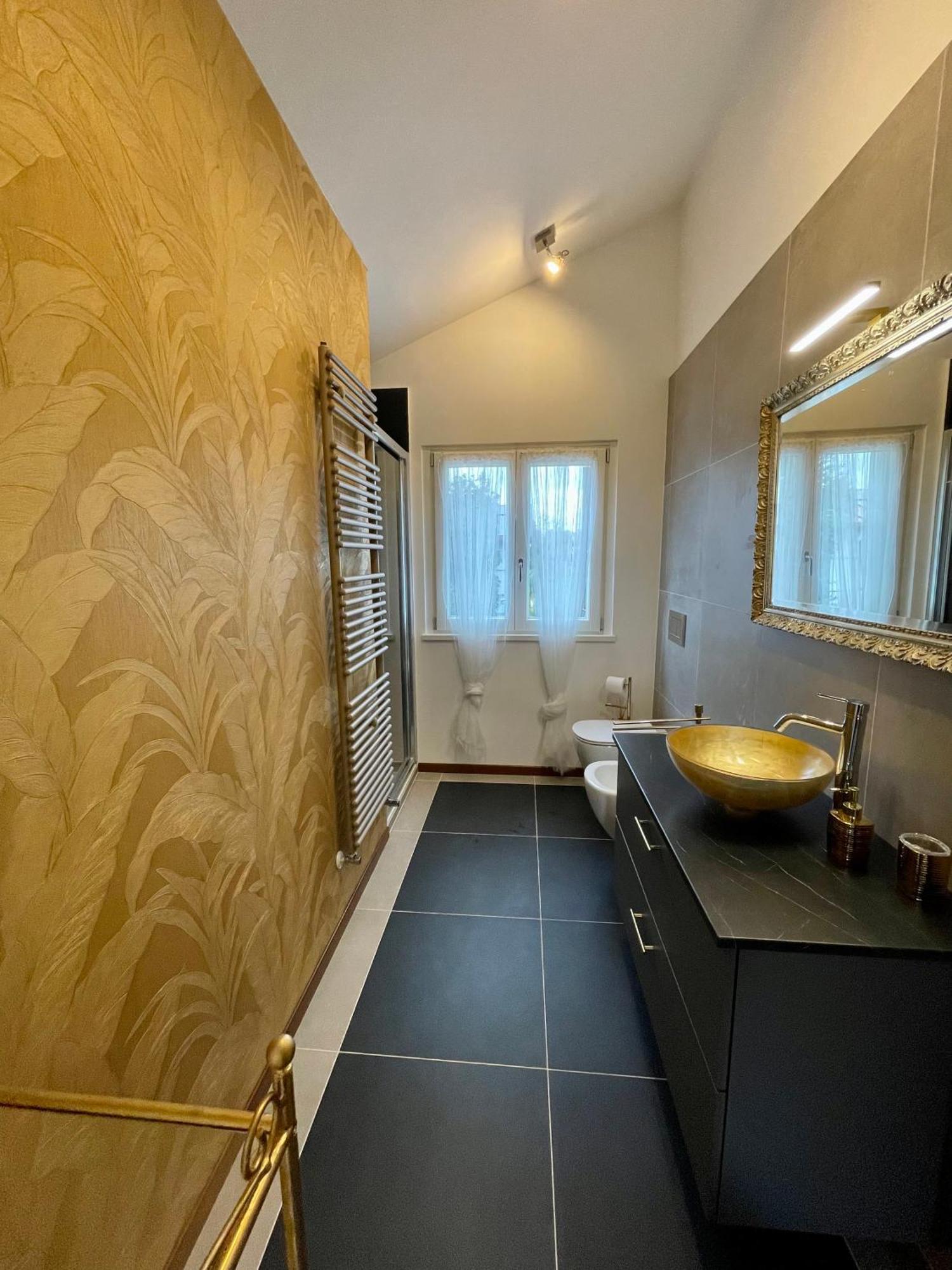 B&B Villa Tersius Трецано сул Навильо Екстериор снимка